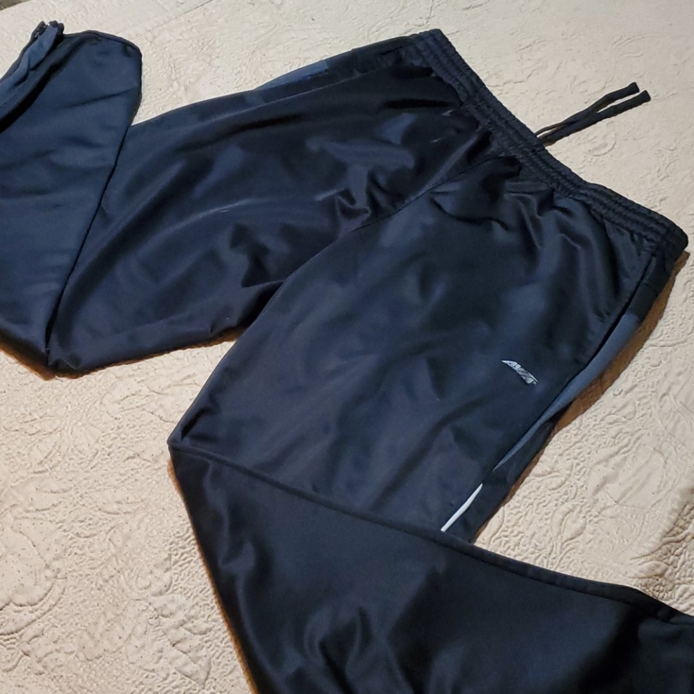 Avia joggers